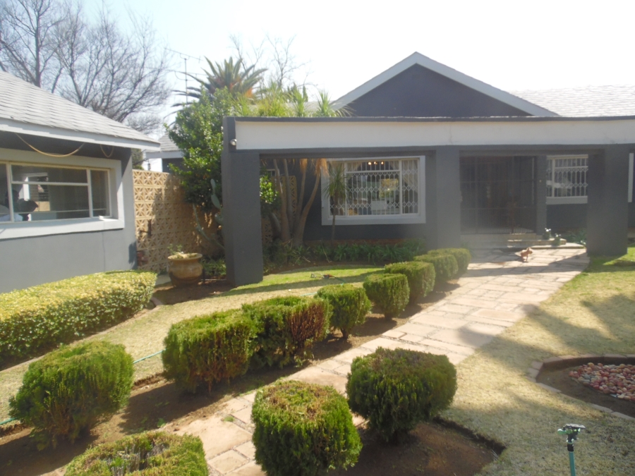 3 Bedroom Property for Sale in Jim Fouchepark Free State